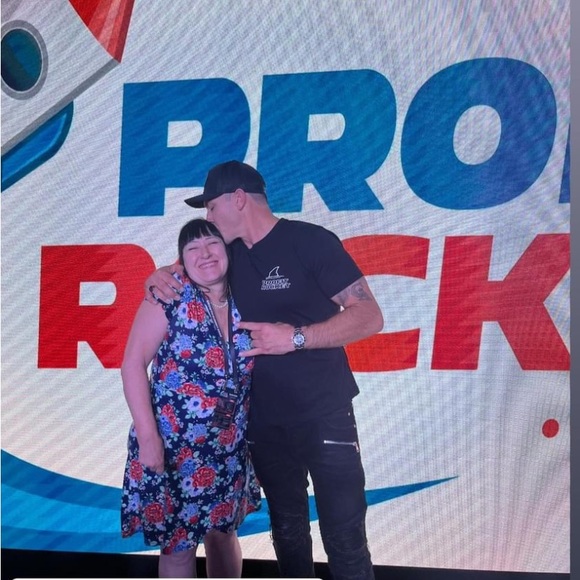 REASONABLE Offers Welcome! 31 to 10,000 Sold on Posh - Picture 17 of 17